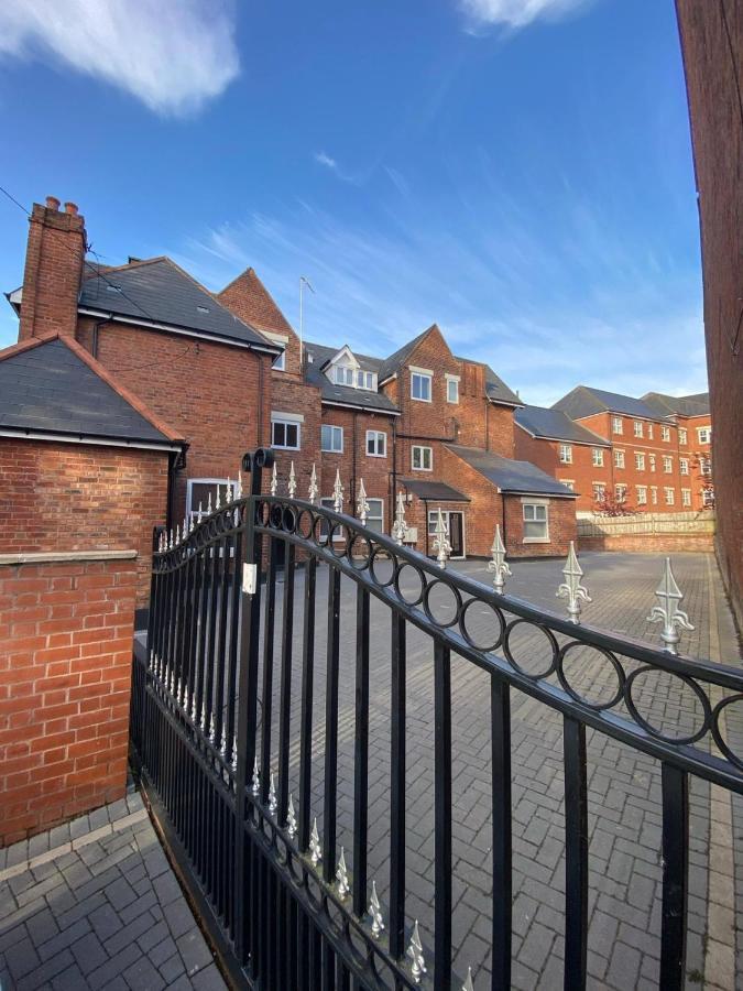 Penthouse Apt8 Daire Wolverhampton Dış mekan fotoğraf